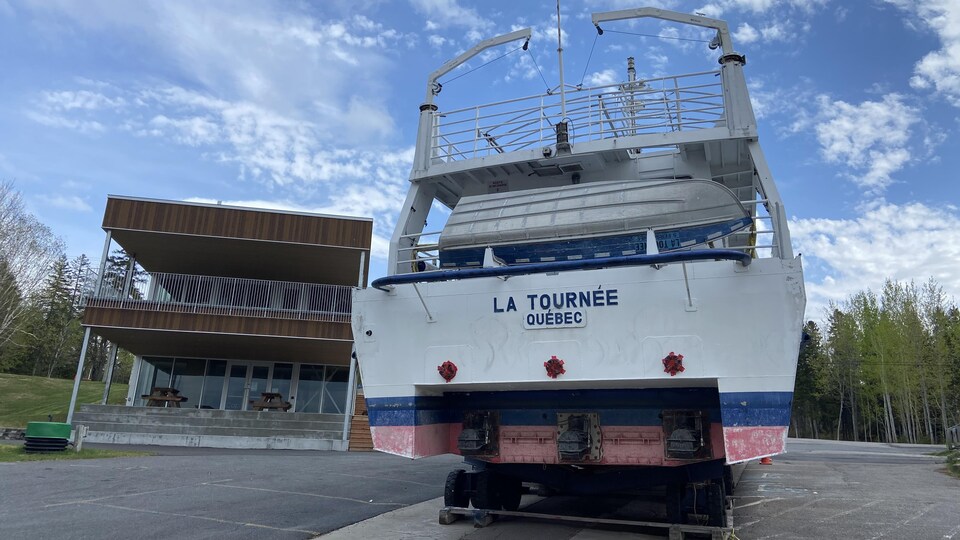C’est la fin pour le bateau La Tournée sur le lac SaintJean Radio