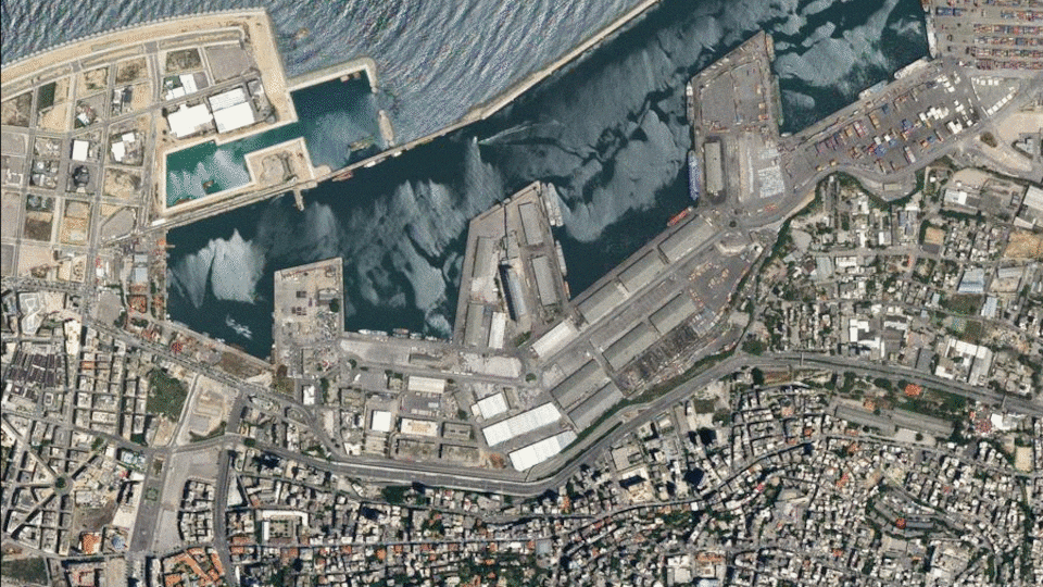 Images satellitaires du port de Beyrouth, avant et après les explosions survenues le 4 août.
