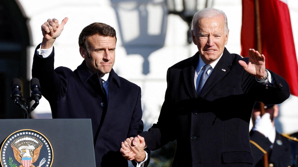  Le président français Emmanuel Macron et le président américain Joe Biden.