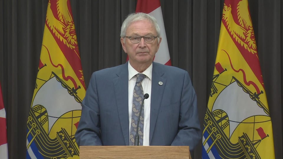 Le premier ministre Blaine Higgs en conférence de presse le 21 octobre 2021.