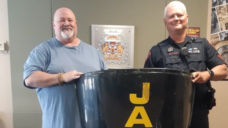 La partie retrouvée du bobsleigh par la police de Calgary (août 2022).
