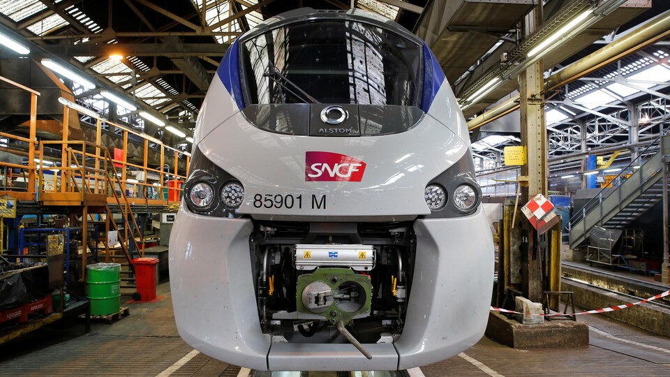 Le contrat devrait fournir du travail à près de 2000 employés de Bombardier et Alstom dans l'Hexagone.