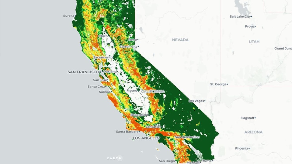 Carte montrant les lieux en Californie où le risque de feux de forêt sera le plus élevé entre 2026 et 2050. 