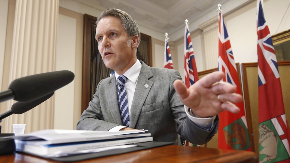 Cameron Friesen, ministre des Finances du Manitoba.