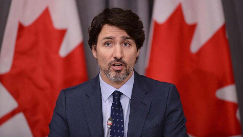 Justin Trudeau en point de presse.