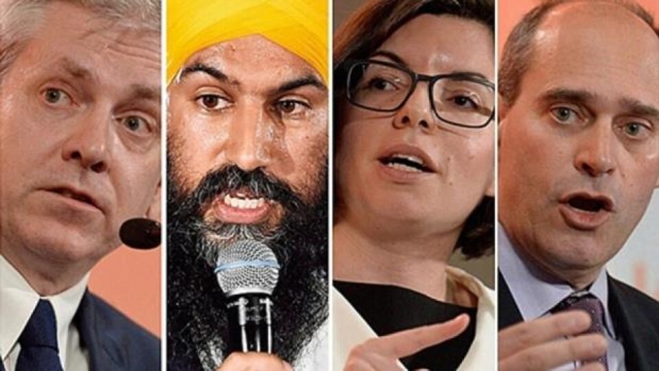 Charlie Angus, Jagmeet Singh, Niki Ashton et Guy Caron de gauhe à droite