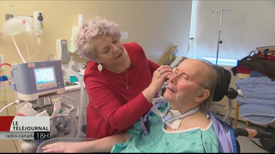 Ce sont donc ses proches qui lui administrent trois fois par jour l’huile de cannabis.