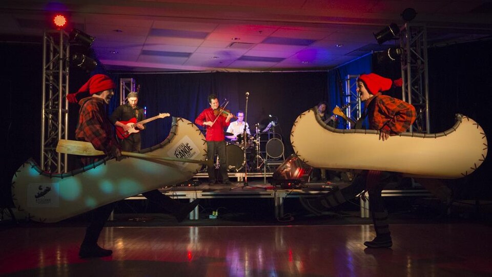 Le cabaret de La Cité francophone, le point chaud du Canoë Volant