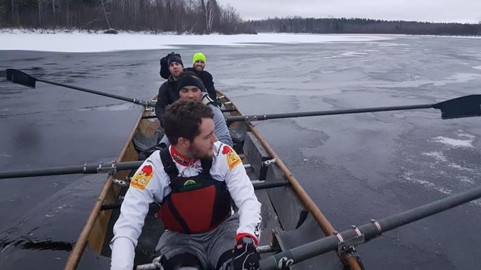 L'équipe de canot à Glace Le Prospecteur - Eldorado Gold