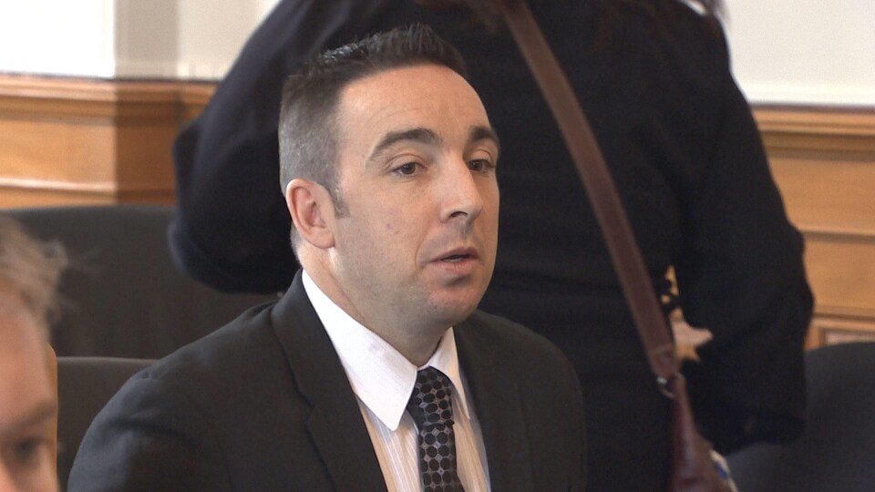 Le policier Carl Snelgrove