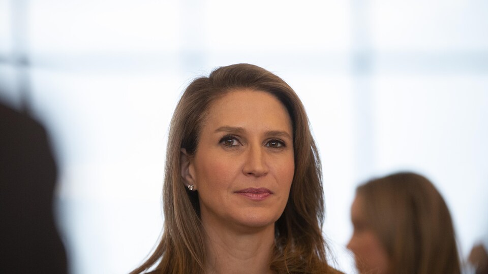 Portait de Caroline Mulroney.