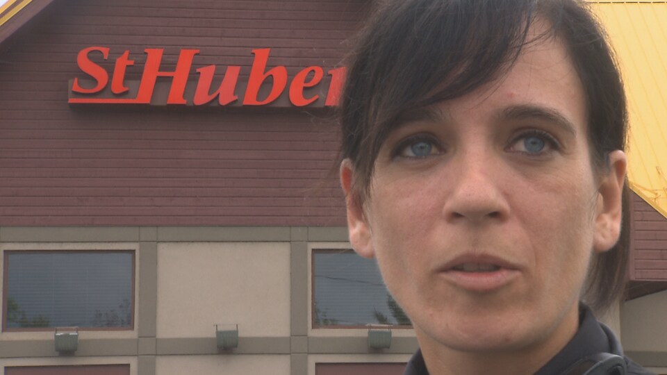 Caroline Proulx, copropriétaire du restaurant St-Hubert, à Magog