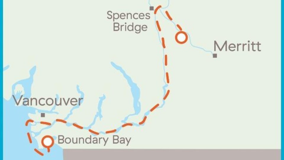 Une carte montre le parcours du poteau électrique, de la région de Merritt jusqu'à la baie Boundary.