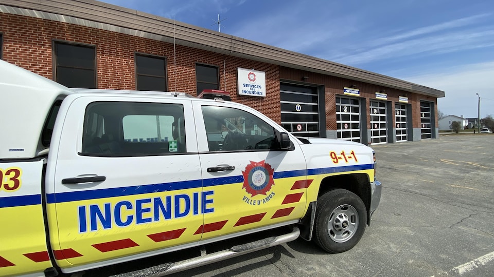 La caserne de pompiers d'Amos.