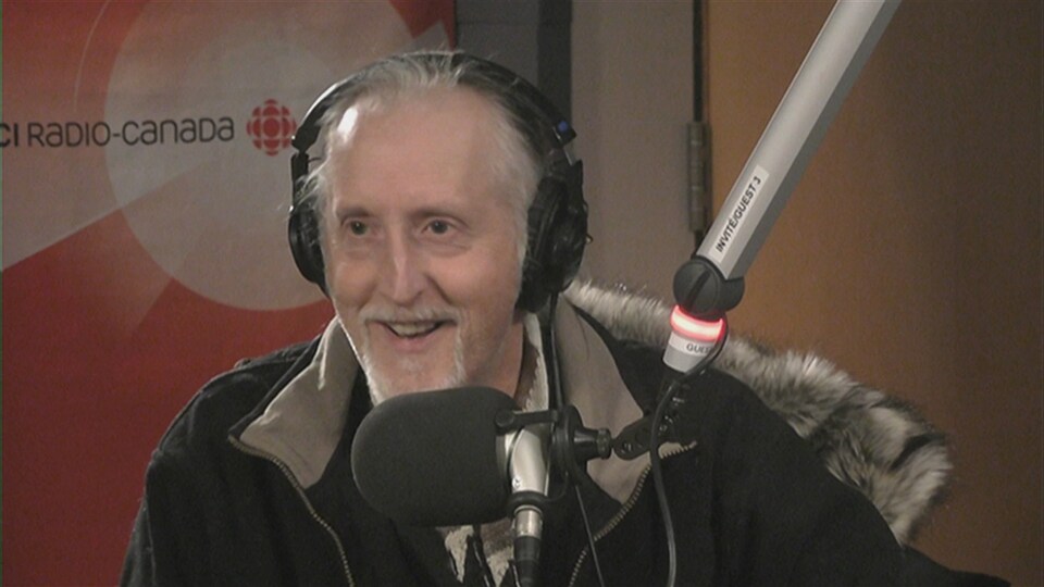 Bertrand Nayet de l'Association des auteur·e·s du Manitoba français (AAMF).