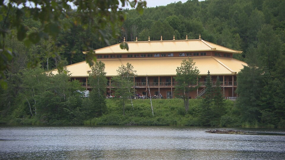 Une semaine de méditation et de yoga à SaintMathieuduParc ICI RadioCanada.ca Une semaine de méditation et de yoga à SaintMathieuduParc ICI RadioCanada.ca