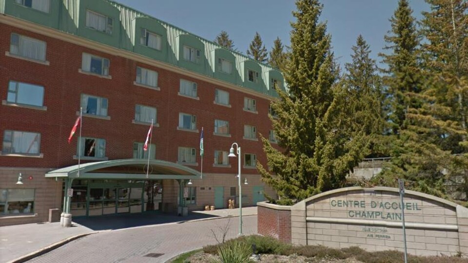 Un premier cas de COVID19 au Centre d'accueil Champlain à Ottawa