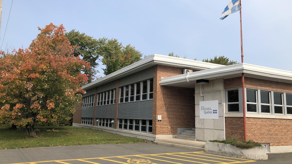 Fermeture de l'école primaire de SaintEusèbe le quotidien des parents chamboulé Coronavirus