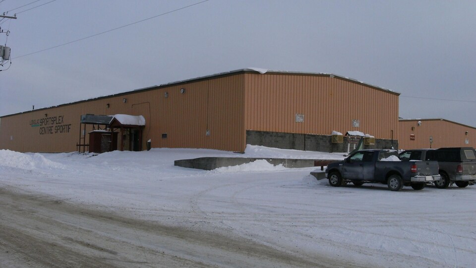 Le centre sportif de Longlac.