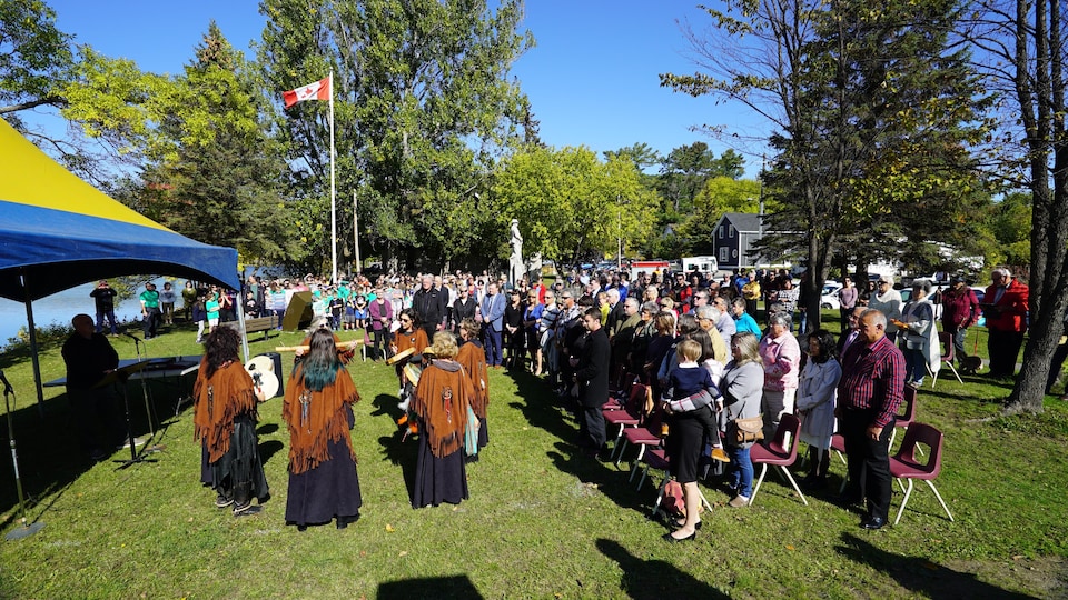 Hommage à l’ancien député Mauril Bélanger dans sa ville natale Radio