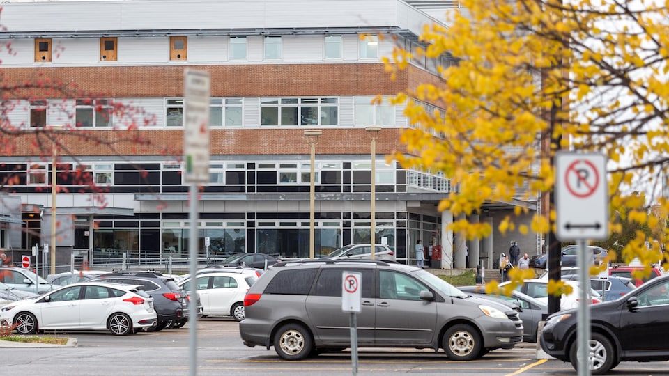 Stationnement du CHAUR de Trois-Rivières.