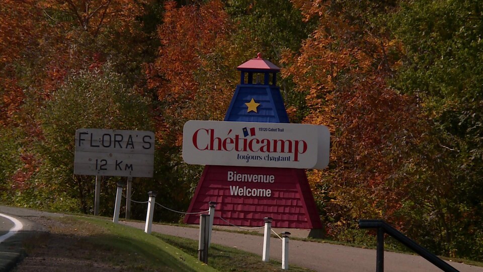 l'entrée de Chéticamp au Cap-Breton.