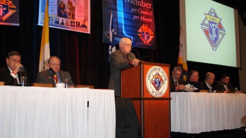 Photo du 117e Congrès provincial des Chevaliers de Colomb du Québec, tenu du 15 au 17 avril 2016 à Québec. Source : site internet des Chevaliers de Colomb