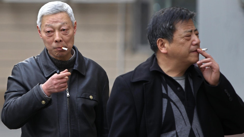Deux fumeurs chinois