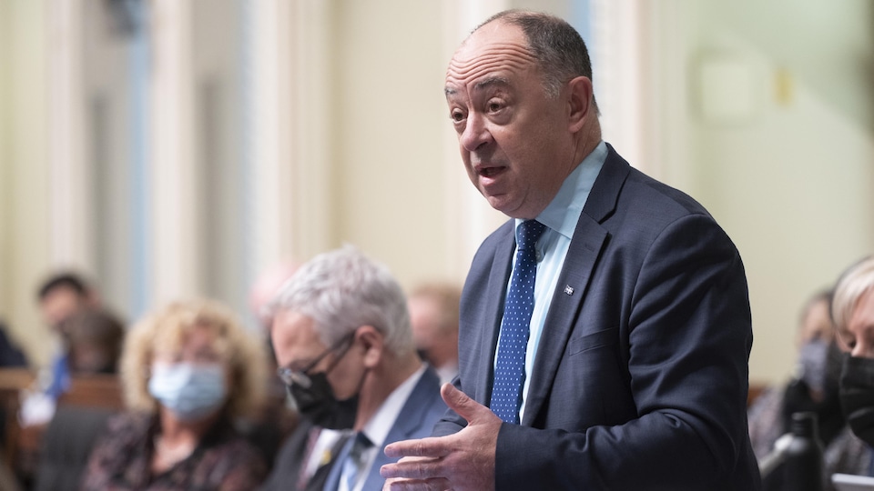 Christian Dubé answers a question in the National Assembly.