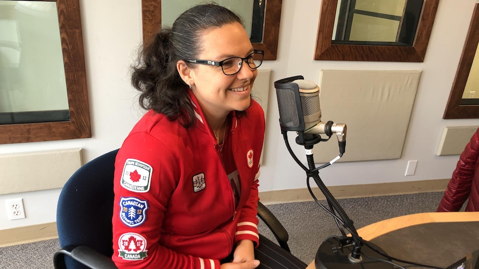 Christine Girard accorde une entrevue dans nos studios de Rouyn-Noranda.