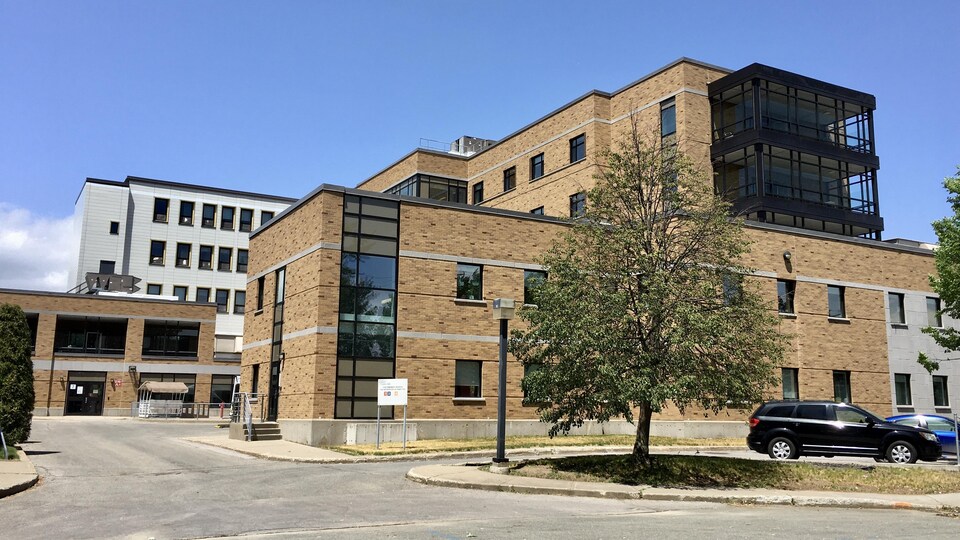 La façade du CHSLD Cloutier-du Rivage