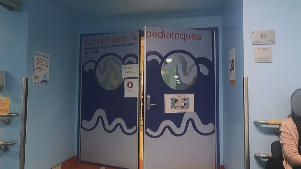 L'entrée des soins intensifs pédiatriques au CHUL.