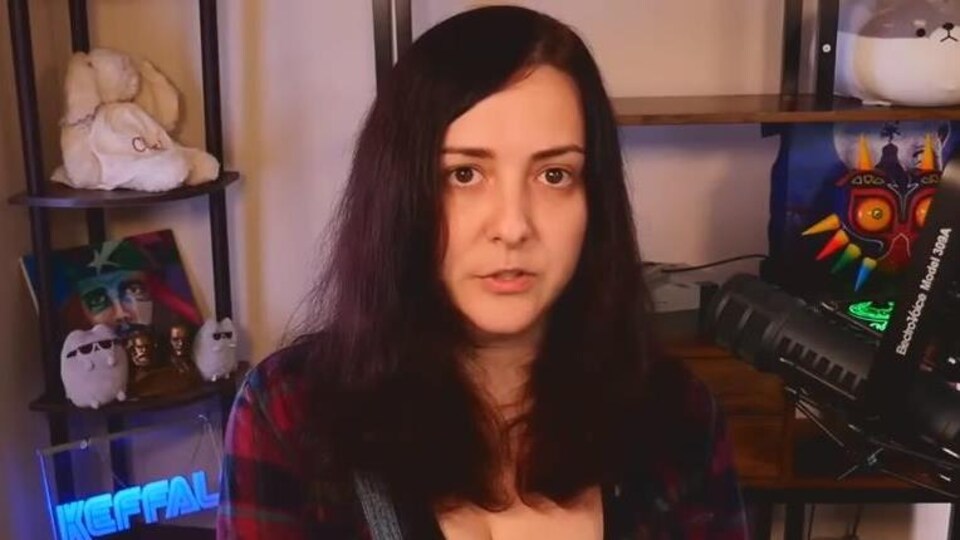 Droits de la personne : une femme transgenre porte plainte contre la