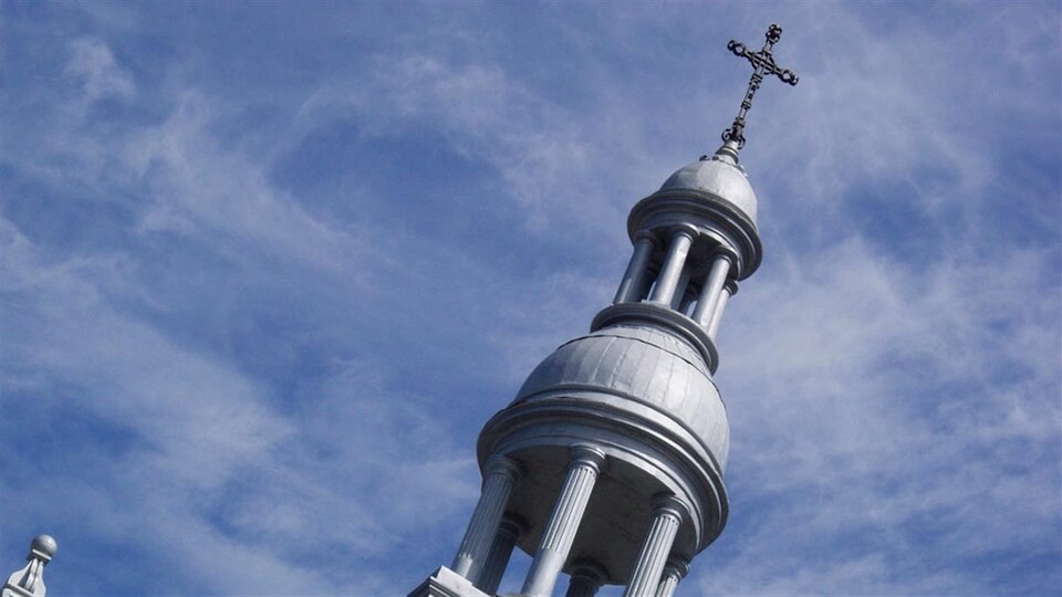 Un clocher d'église