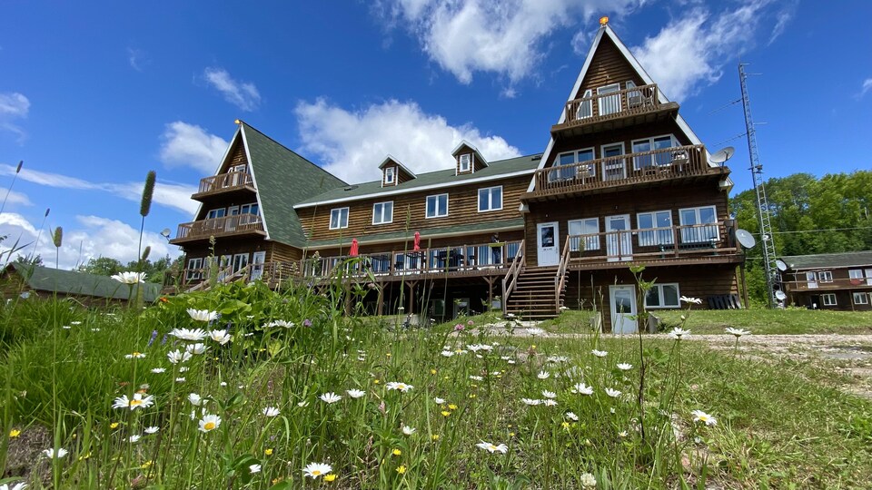 La pourvoirie Club Odanak héberge des Autochtones sans logis | Radio