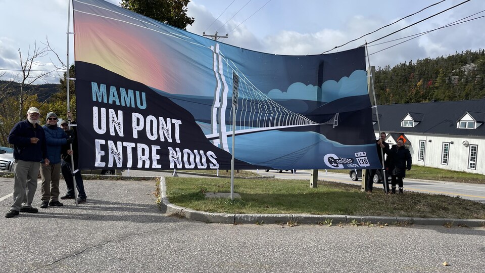 Les membres de la Coalition union 138.