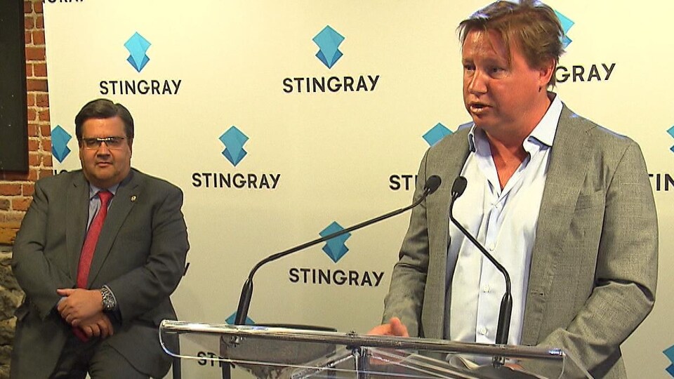 Denis Coderre et Eric Boyko lors d'un point de presse.