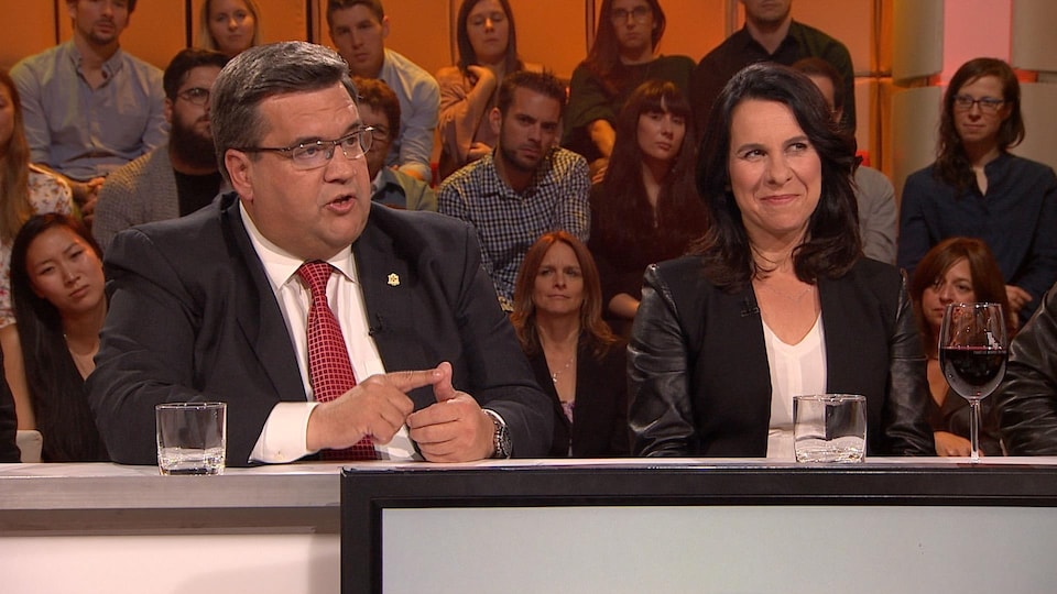 Le maire sortant Denis Coderre et la candidate Valérie Plante à l'émission « Tout le monde en parle »