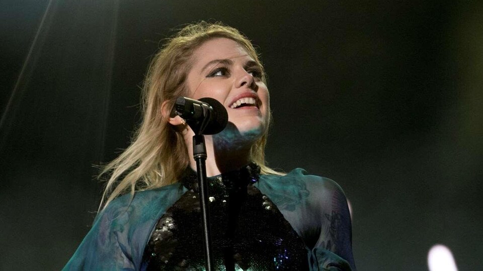 Coeur de pirate en concert au Festival d'été de Québec