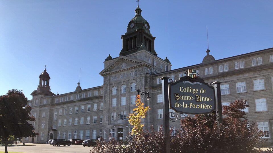 Pas de congé forcé pour les élèves du Collège de SainteAnnedela