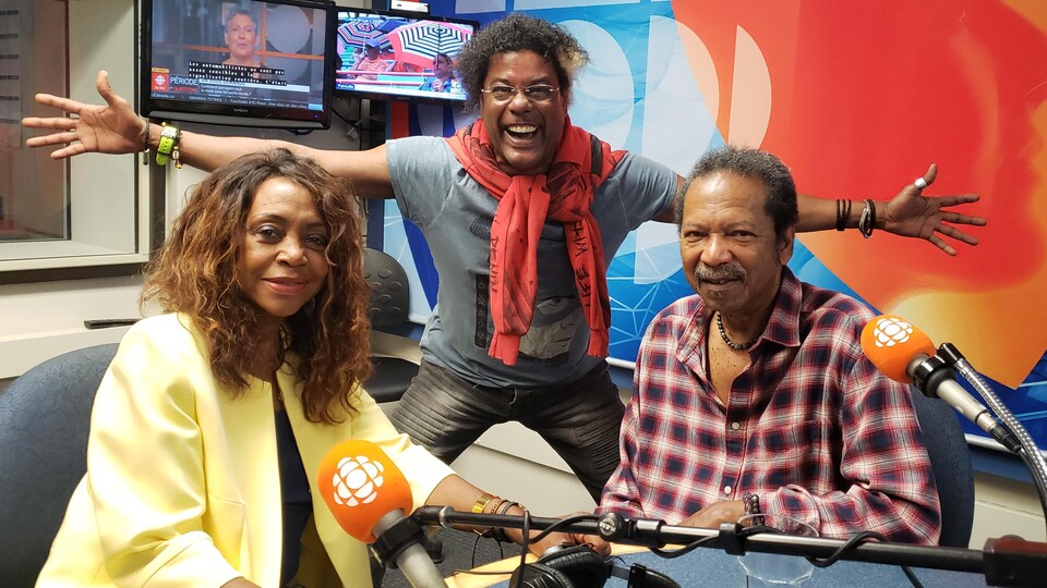 Trois des membres du groupe.