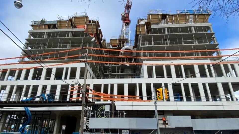Isang construction site sa Toronto