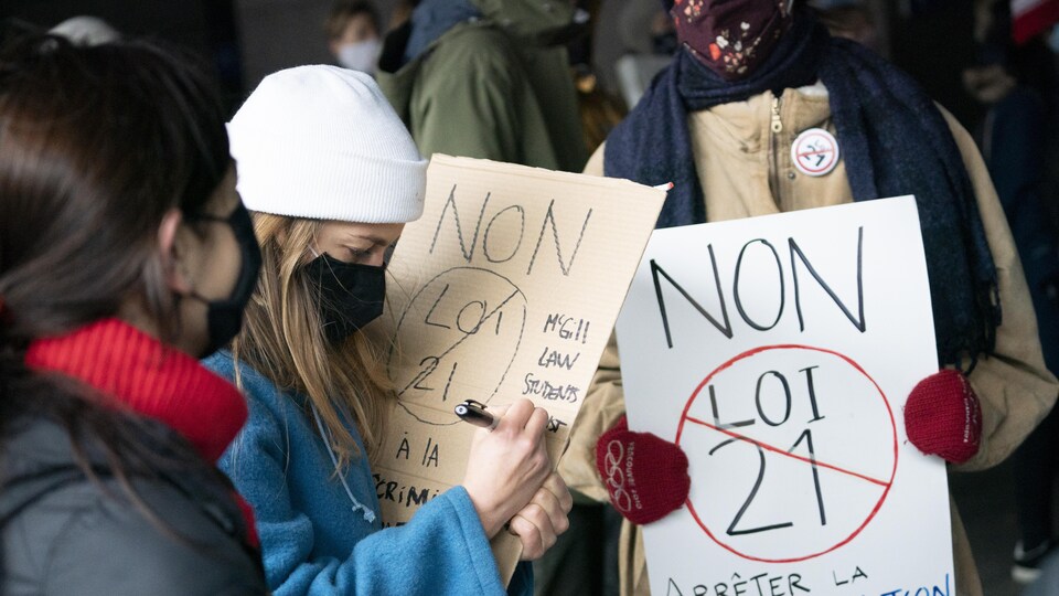 La Loi Sur La Laicite De L Etat Ne Nie Pas La Liberte De Religion Plaide Quebec Radio Canada Ca