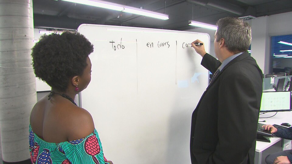 Reduire Le Manque De Main D Oeuvre Grace Aux Etudiants Internationaux De L Udes Radio Canada Ca