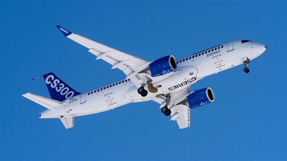 Un appareil CS300 de Bombardier