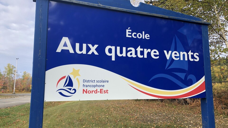 Une cinquième école touchée par la COVID19 au NouveauBrunswick La