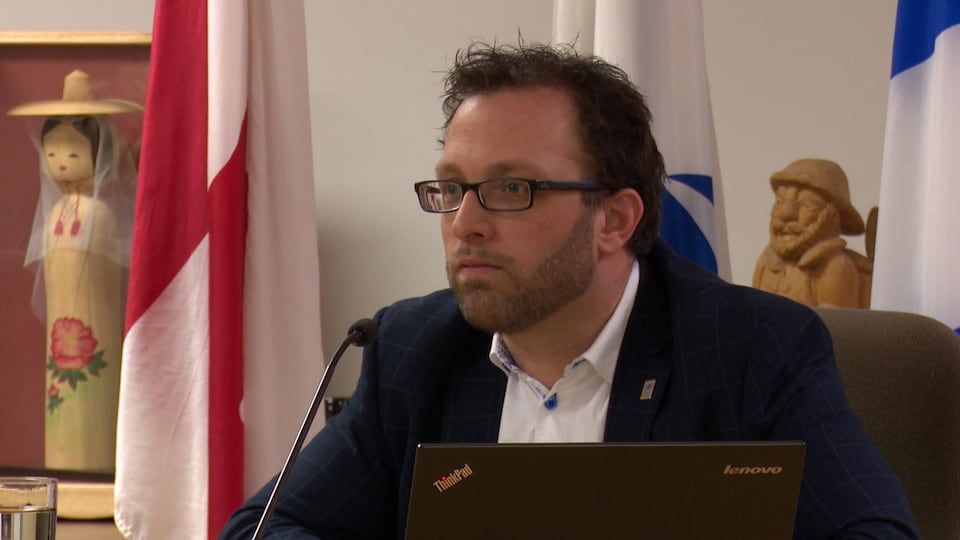 Le maire de Gaspé Daniel Côté