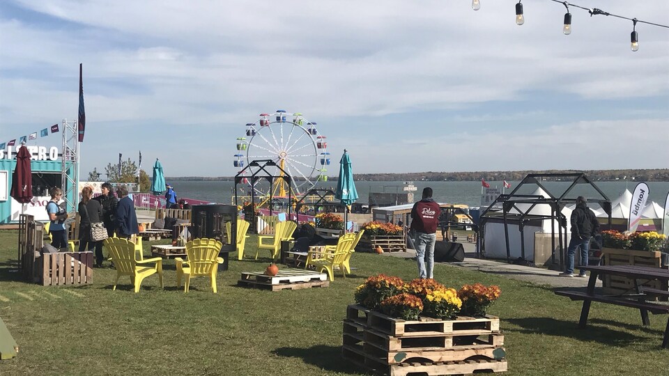 Le dernier événement majeur de la saison à Trois-Rivières débutait vendredi. Les 20e Délices d'automne prennent place sur un tout nouveau site.