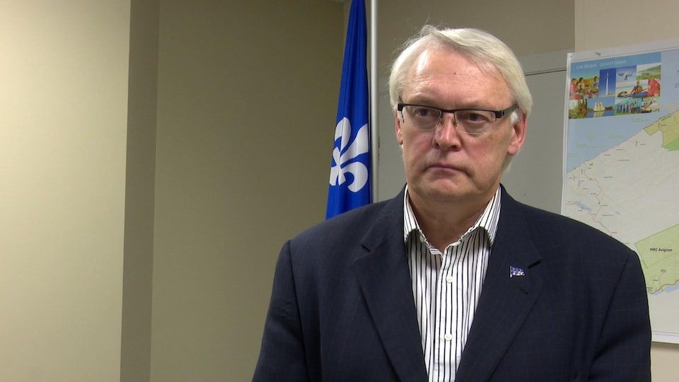 Le député indépendant de Gaspé, Gaétan Lelièvre, dénonce le manque d'intérêt du gouvernement Couillard à l'endroit de la Gaspésie