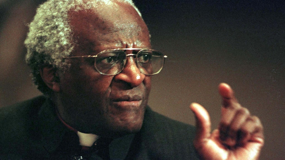 Desmond Tutu lors d'une entrevue.